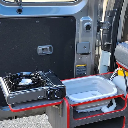 Electric London Black Minicamper Luxuszelt *